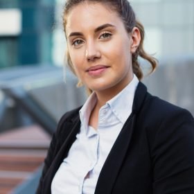 beautiful-businesswoman-in-business-district-2021-08-29-00-49-32-utc.jpg